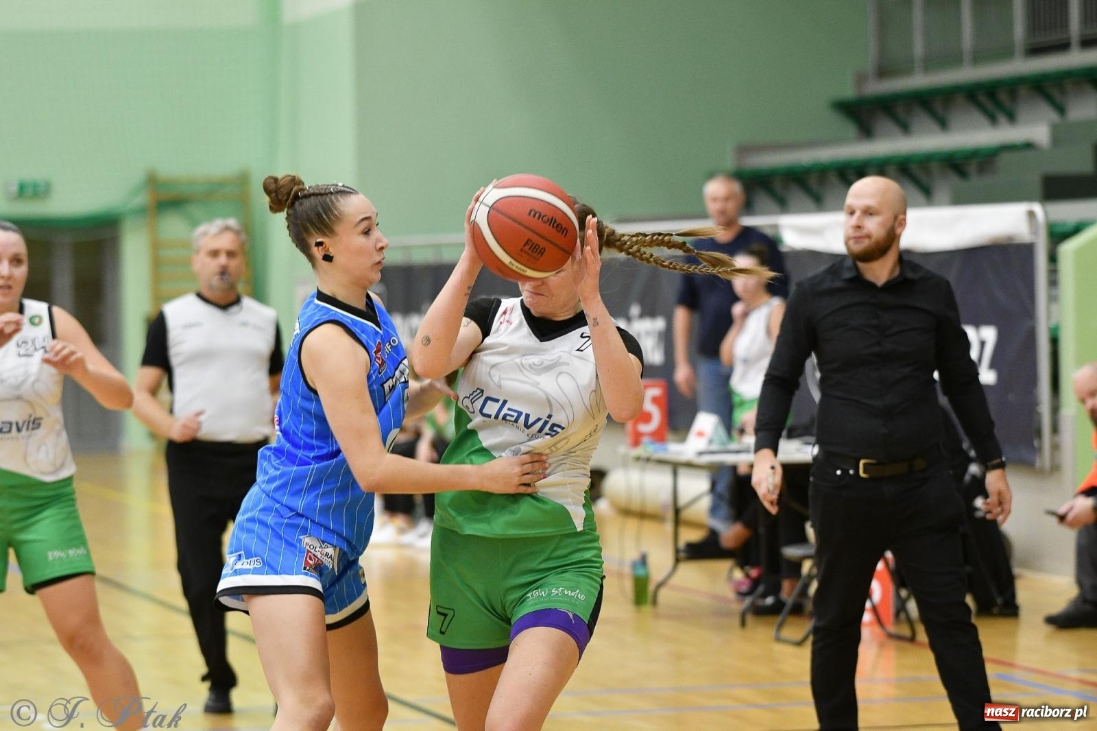 Zdjęcie w galerii na portalu naszraciborz.pl: Sparta Ziębice zdecydowanie lepsza od RKK AZS Racibórz [FOTO] wiadomości z regionu