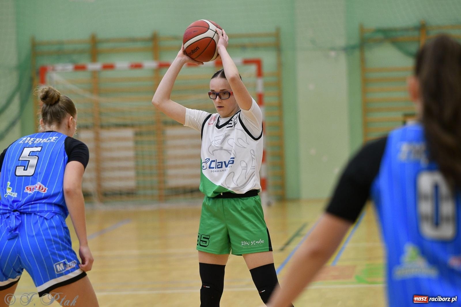 Zdjęcie w galerii na portalu naszraciborz.pl: Sparta Ziębice zdecydowanie lepsza od RKK AZS Racibórz [FOTO] wiadomości z regionu