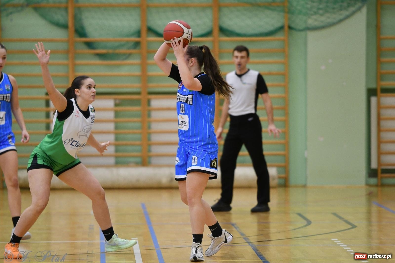 Zdjęcie w galerii na portalu naszraciborz.pl: Sparta Ziębice zdecydowanie lepsza od RKK AZS Racibórz [FOTO] wiadomości z regionu