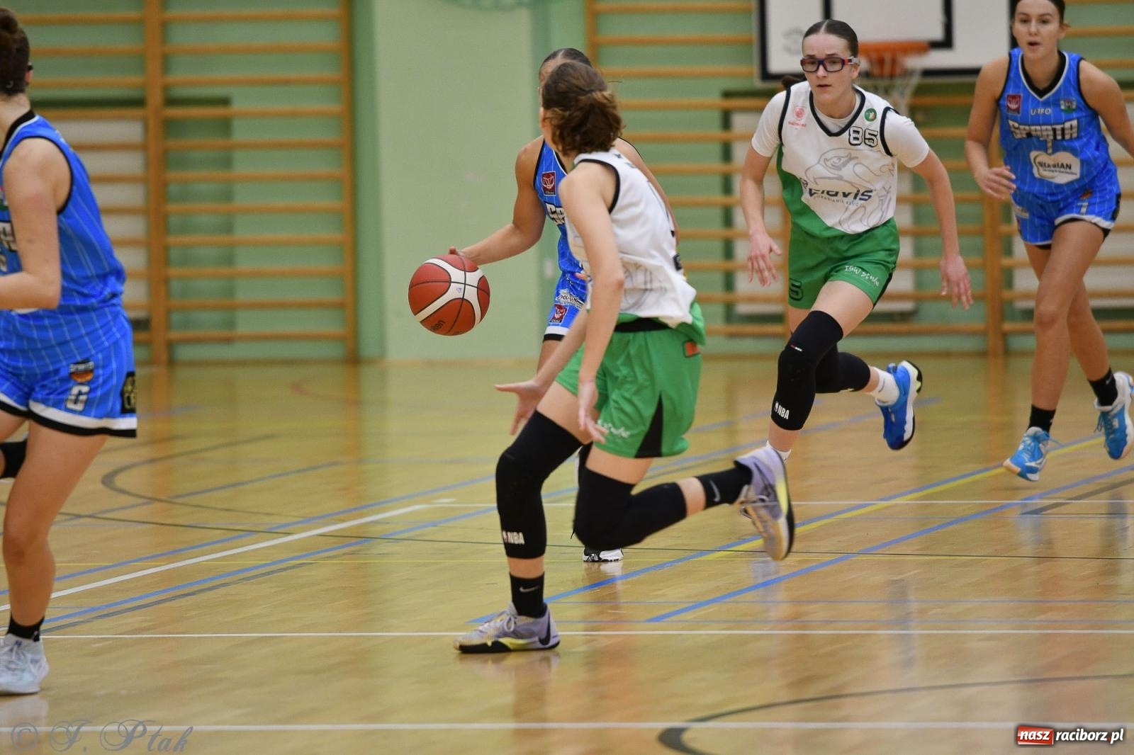 Zdjęcie w galerii na portalu naszraciborz.pl: Sparta Ziębice zdecydowanie lepsza od RKK AZS Racibórz [FOTO] wiadomości z regionu