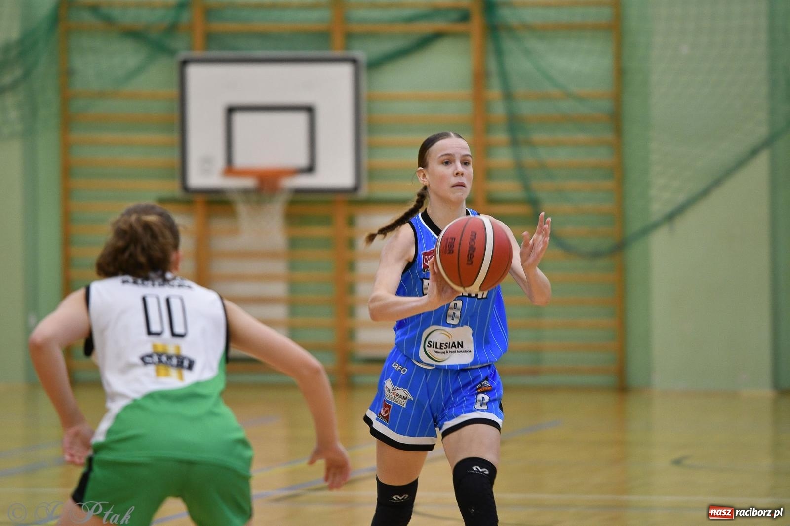 Zdjęcie w galerii na portalu naszraciborz.pl: Sparta Ziębice zdecydowanie lepsza od RKK AZS Racibórz [FOTO] wiadomości z regionu