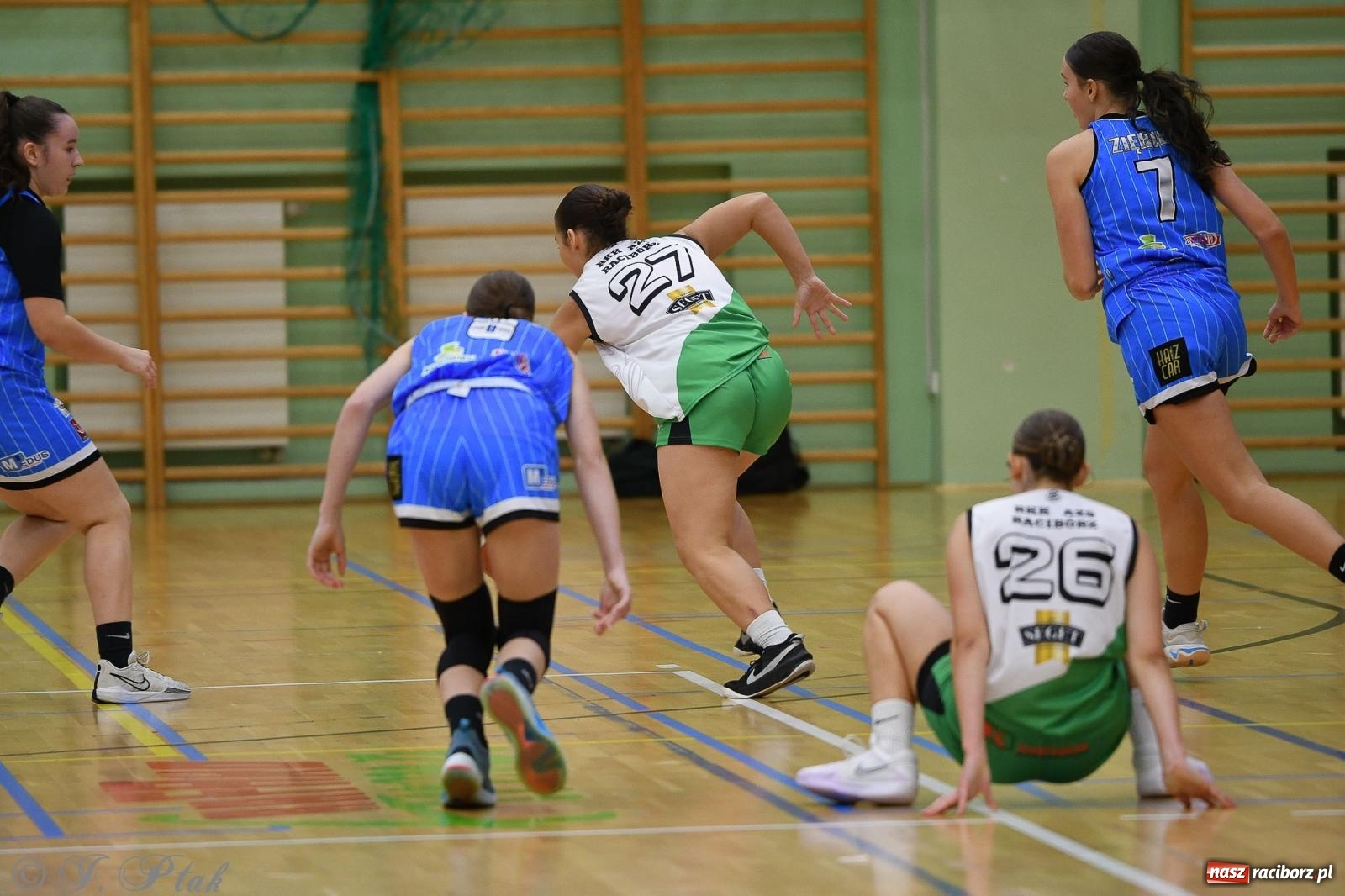 Zdjęcie w galerii na portalu naszraciborz.pl: Sparta Ziębice zdecydowanie lepsza od RKK AZS Racibórz [FOTO] wiadomości z regionu