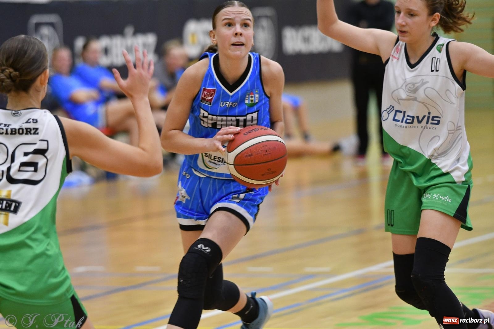 Zdjęcie w galerii na portalu naszraciborz.pl: Sparta Ziębice zdecydowanie lepsza od RKK AZS Racibórz [FOTO] wiadomości z regionu