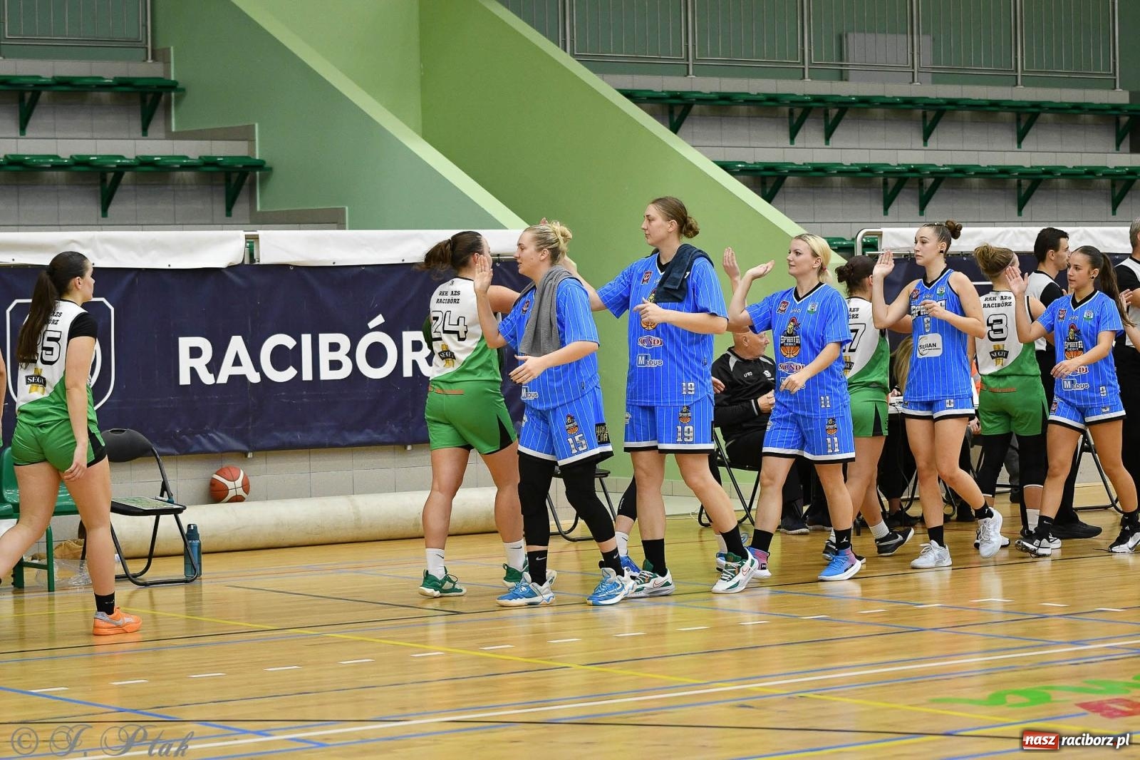 Zdjęcie w galerii na portalu naszraciborz.pl: Sparta Ziębice zdecydowanie lepsza od RKK AZS Racibórz [FOTO] wiadomości z regionu