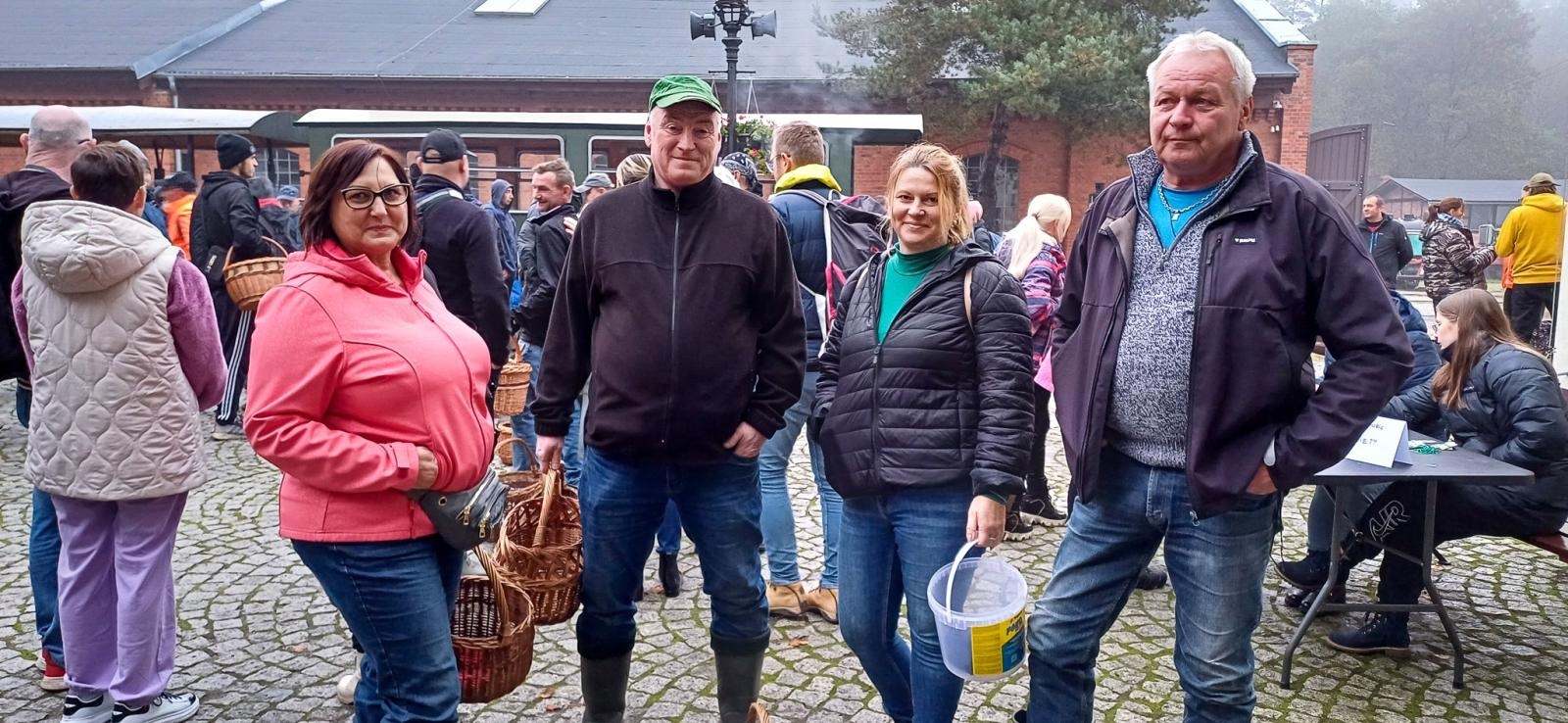 Zdjęcie w galerii na portalu naszraciborz.pl: Grzybiarze ziemi raciborskiej poszli na rekord. 250 osób zebrało prawie pół tony grzybów wiadomości z regionu