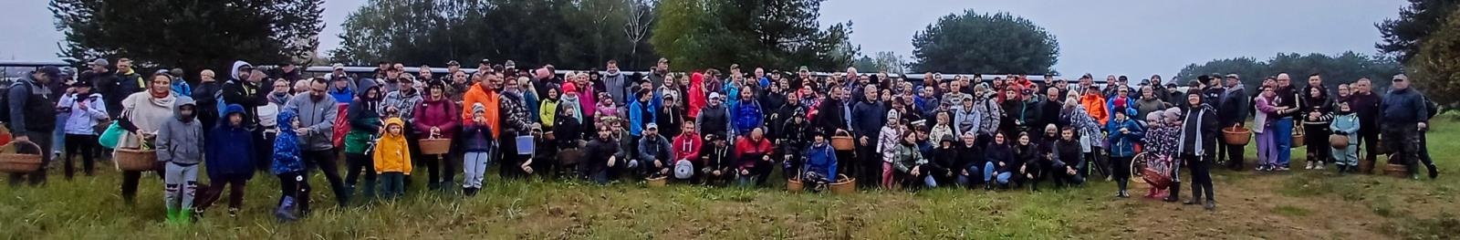 Zdjęcie w galerii na portalu naszraciborz.pl: Grzybiarze ziemi raciborskiej poszli na rekord. 250 osób zebrało prawie pół tony grzybów wiadomości z regionu