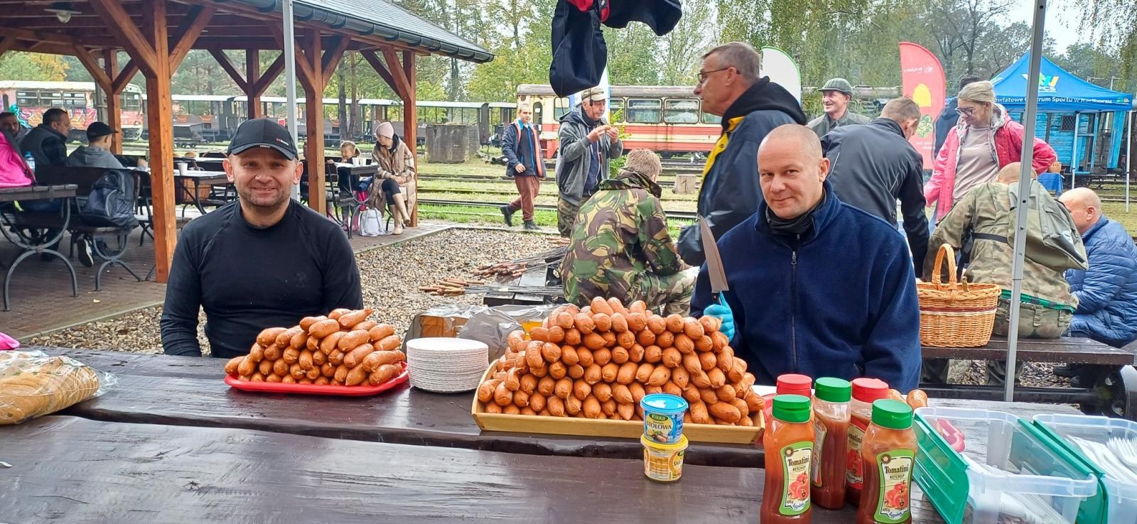 Zdjęcie w galerii na portalu naszraciborz.pl: Grzybiarze ziemi raciborskiej poszli na rekord. 250 osób zebrało prawie pół tony grzybów wiadomości z regionu