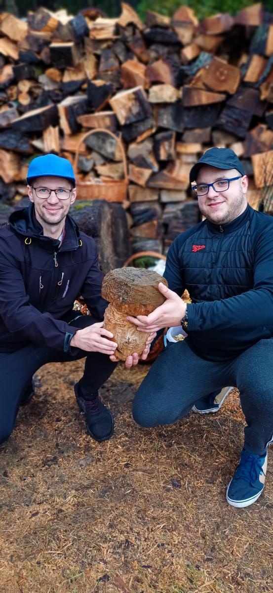 Zdjęcie w galerii na portalu naszraciborz.pl: Grzybiarze ziemi raciborskiej poszli na rekord. 250 osób zebrało prawie pół tony grzybów wiadomości z regionu