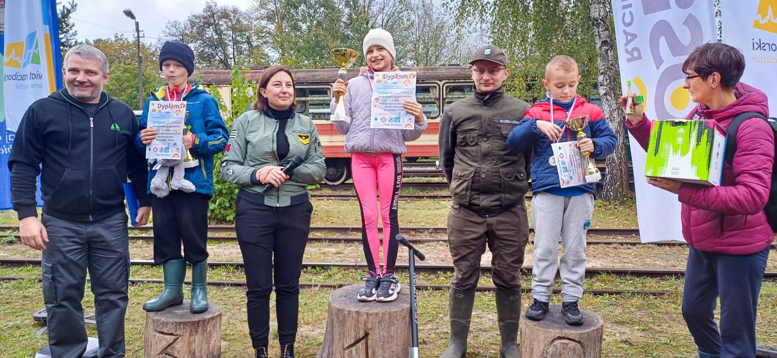 Zdjęcie w galerii na portalu naszraciborz.pl: Grzybiarze ziemi raciborskiej poszli na rekord. 250 osób zebrało prawie pół tony grzybów wiadomości z regionu