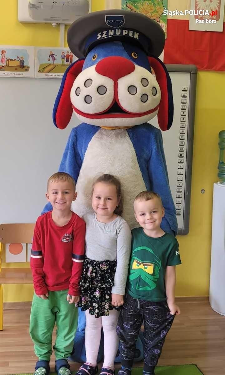 Zdjęcie w galerii na portalu naszraciborz.pl: O bezpieczeństwie w towarzystwie Sznupka wiadomości z regionu