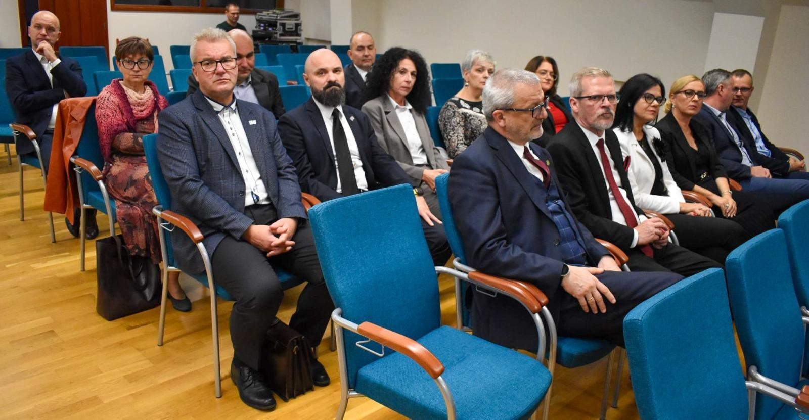 Zdjęcie w galerii na portalu naszraciborz.pl: Śląskie Forum Oświaty obchodzi XX-lecie w Raciborzu wiadomości z regionu