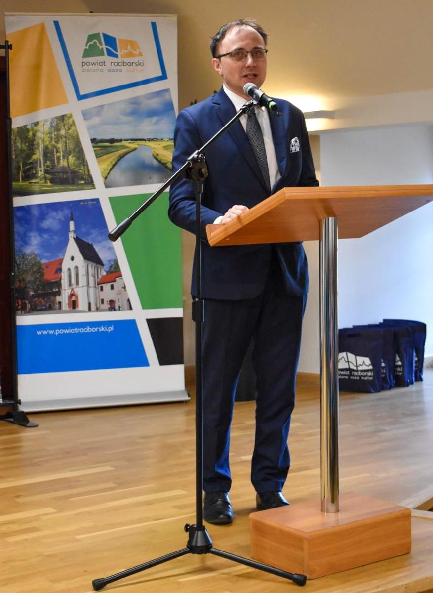 Zdjęcie w galerii na portalu naszraciborz.pl: Śląskie Forum Oświaty obchodzi XX-lecie w Raciborzu wiadomości z regionu