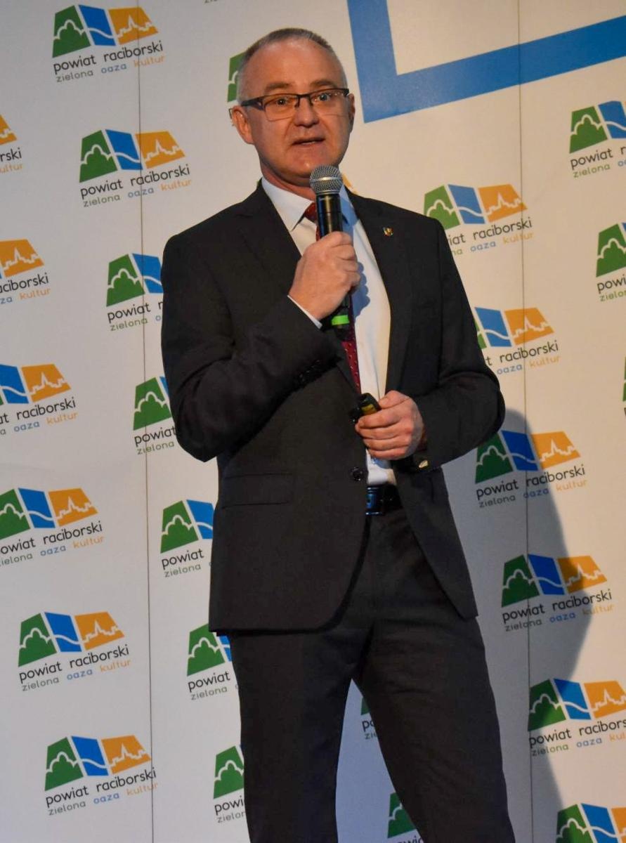 Zdjęcie w galerii na portalu naszraciborz.pl: Śląskie Forum Oświaty obchodzi XX-lecie w Raciborzu wiadomości z regionu