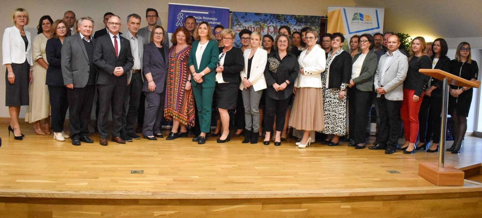 Zdjęcie w galerii na portalu naszraciborz.pl: Śląskie Forum Oświaty obchodzi XX-lecie w Raciborzu wiadomości z regionu