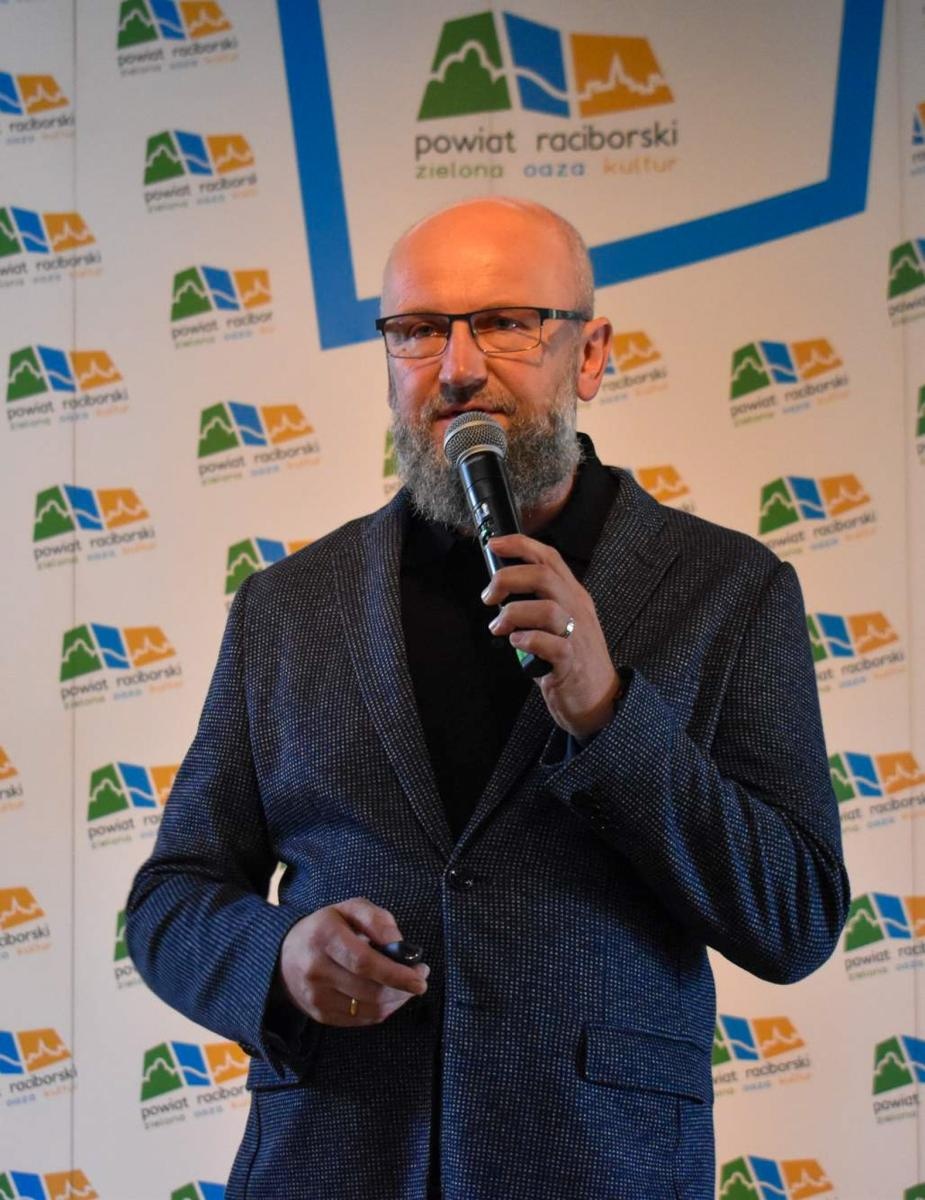 Zdjęcie w galerii na portalu naszraciborz.pl: Śląskie Forum Oświaty obchodzi XX-lecie w Raciborzu wiadomości z regionu