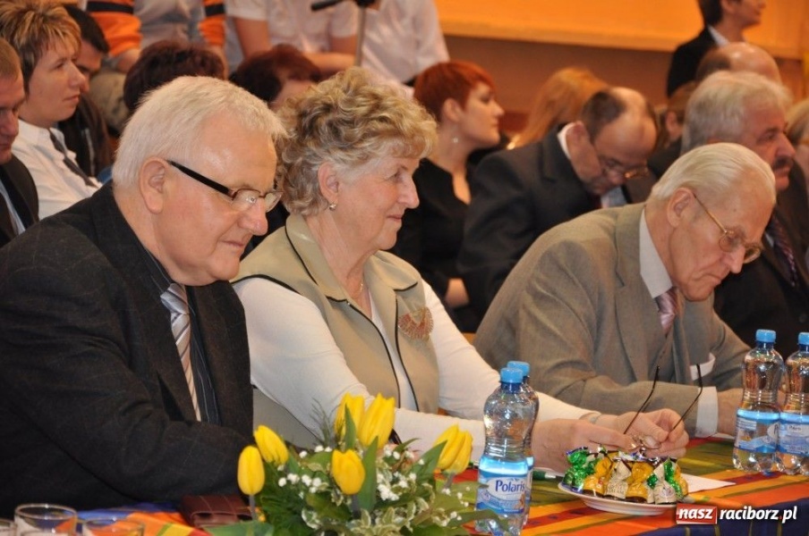 Zdjęcie w galerii na portalu naszraciborz.pl: W gwarze laskiej i z humorem wiadomości z regionu