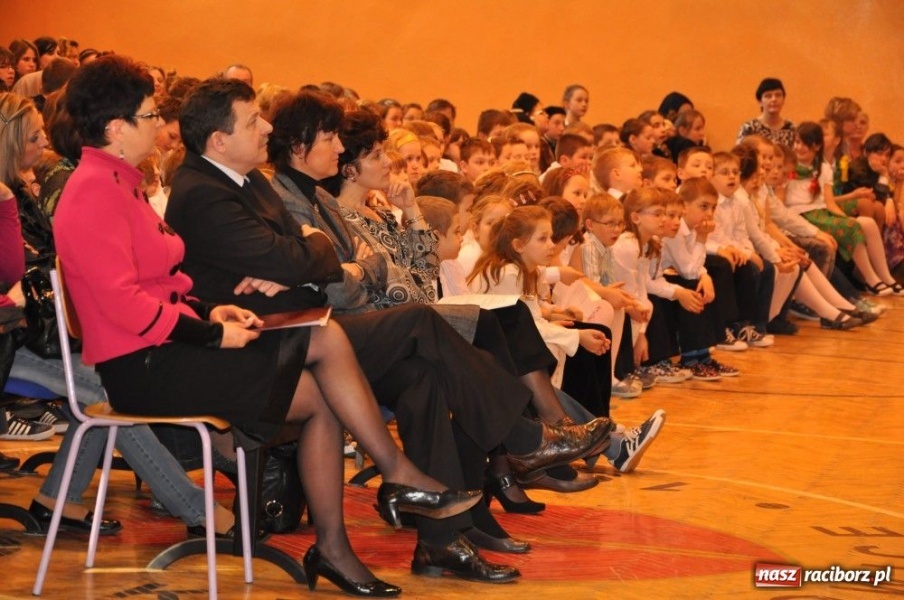 Zdjęcie w galerii na portalu naszraciborz.pl: W gwarze laskiej i z humorem wiadomości z regionu