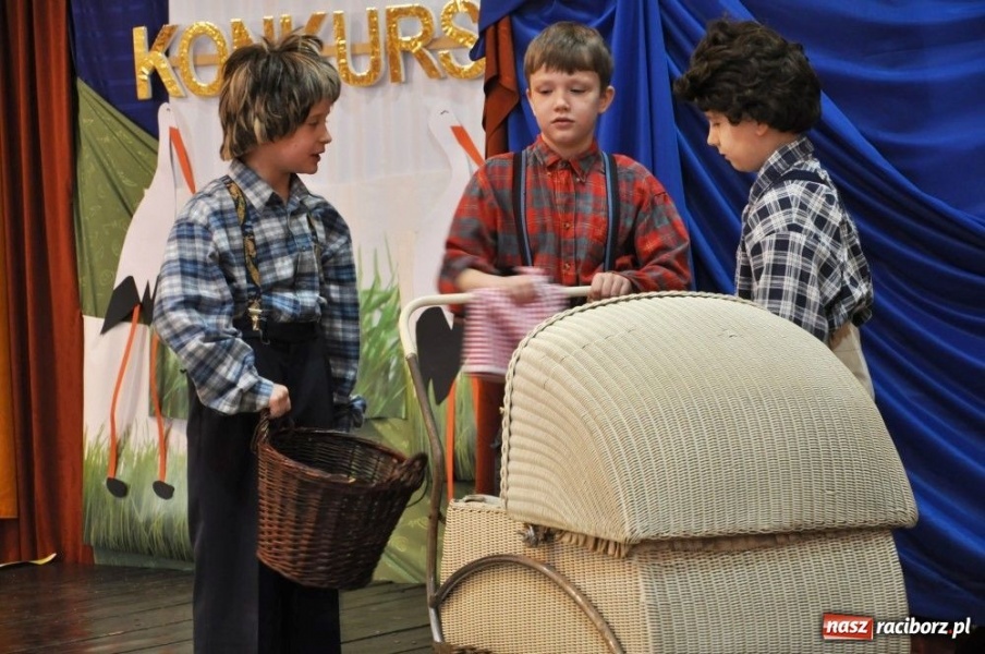 Zdjęcie w galerii na portalu naszraciborz.pl: W gwarze laskiej i z humorem wiadomości z regionu