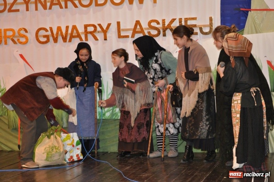 Zdjęcie w galerii na portalu naszraciborz.pl: W gwarze laskiej i z humorem wiadomości z regionu