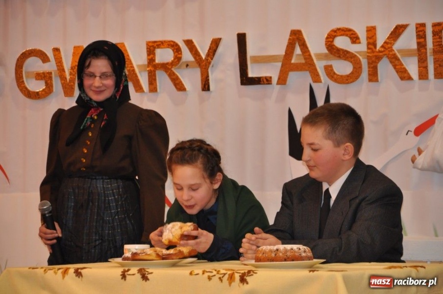 Zdjęcie w galerii na portalu naszraciborz.pl: W gwarze laskiej i z humorem wiadomości z regionu