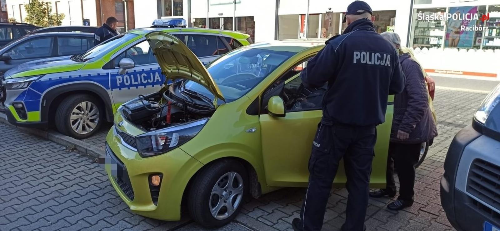 Zdjęcie w galerii na portalu naszraciborz.pl: Starsze małżeństwo miało problem. Pomogli dzielnicowi wiadomości z regionu