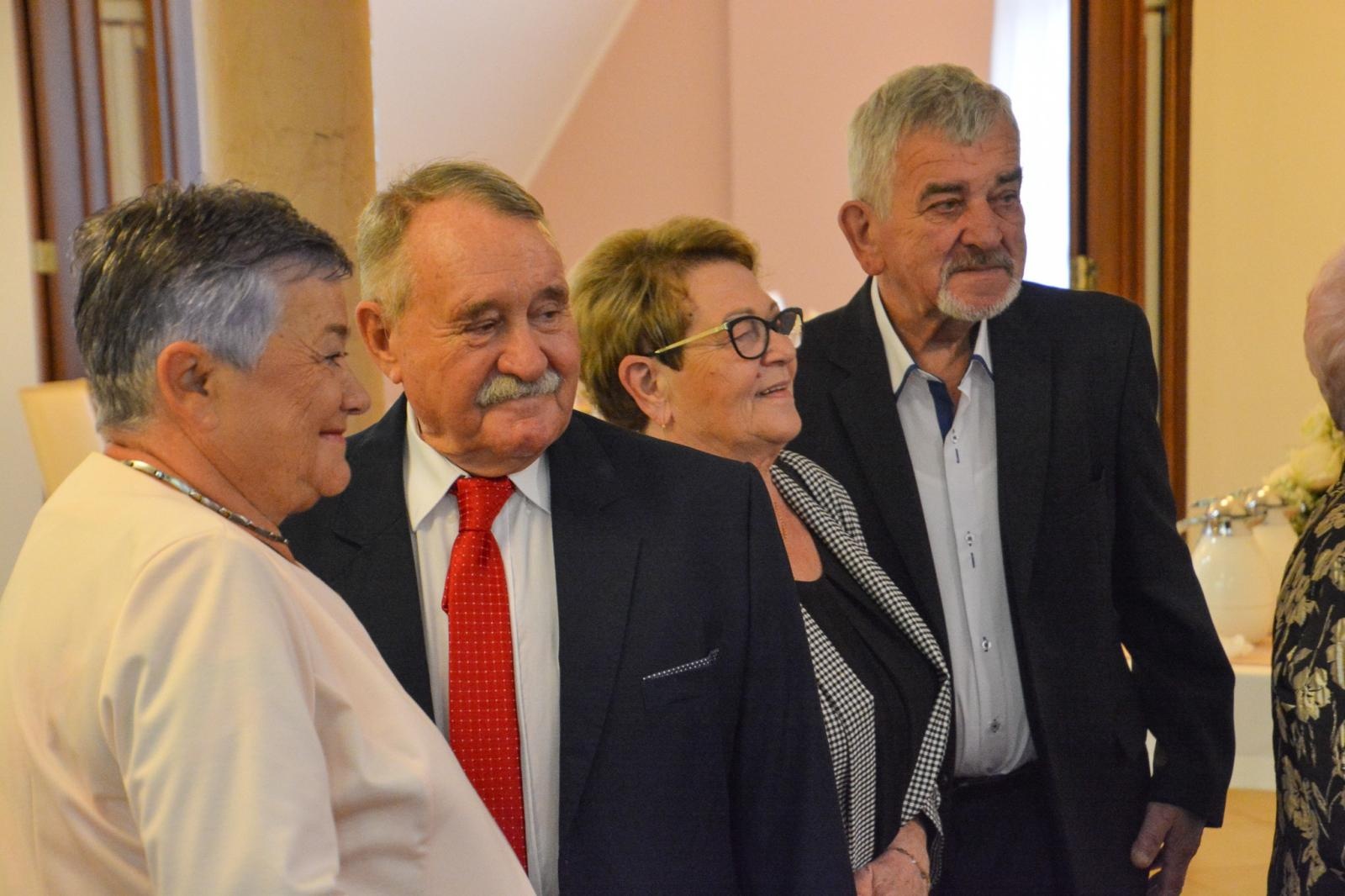 Zdjęcie w galerii na portalu naszraciborz.pl: Złote gody w Raciborzu. Osiem par z medalem prezydenta wiadomości z regionu