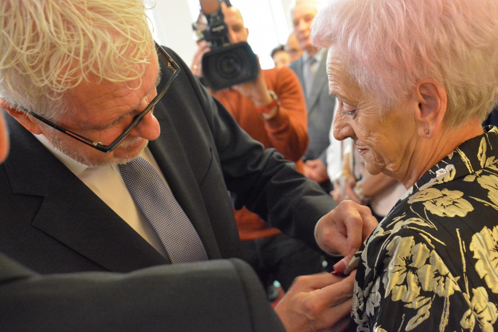 Zdjęcie w galerii na portalu naszraciborz.pl: Złote gody w Raciborzu. Osiem par z medalem prezydenta wiadomości z regionu