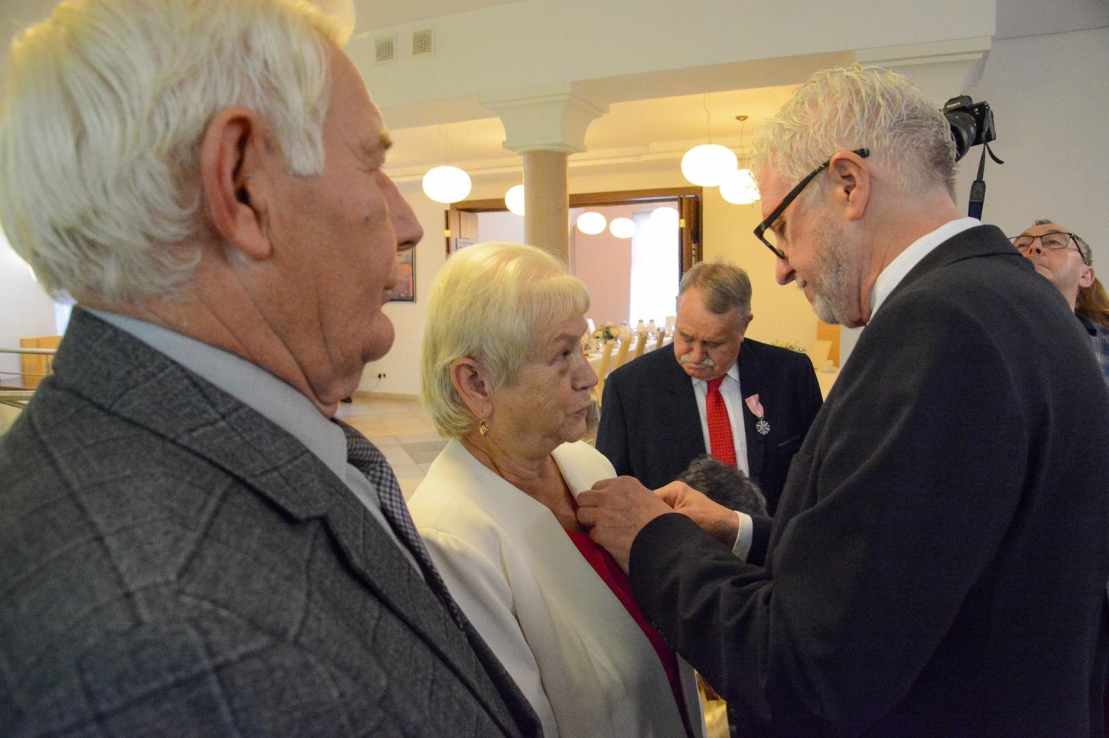 Zdjęcie w galerii na portalu naszraciborz.pl: Złote gody w Raciborzu. Osiem par z medalem prezydenta wiadomości z regionu
