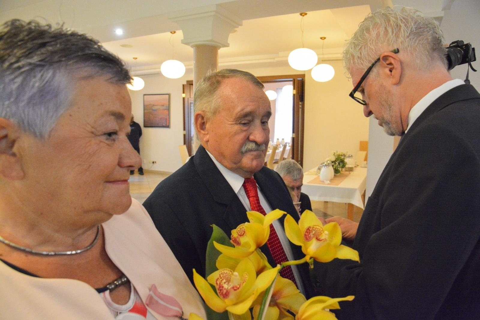 Zdjęcie w galerii na portalu naszraciborz.pl: Złote gody w Raciborzu. Osiem par z medalem prezydenta wiadomości z regionu