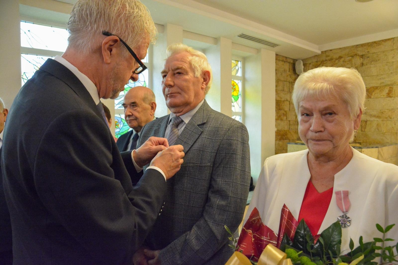 Zdjęcie w galerii na portalu naszraciborz.pl: Złote gody w Raciborzu. Osiem par z medalem prezydenta wiadomości z regionu