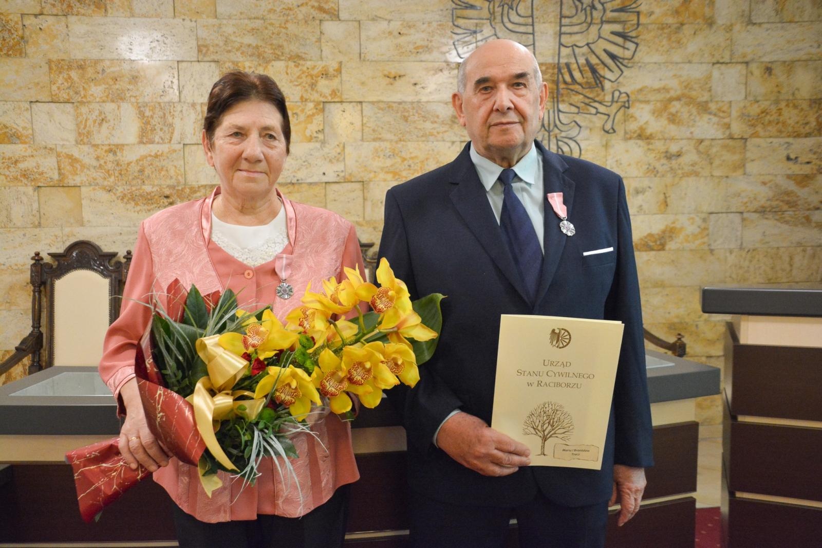 Zdjęcie w galerii na portalu naszraciborz.pl: Złote gody w Raciborzu. Osiem par z medalem prezydenta wiadomości z regionu