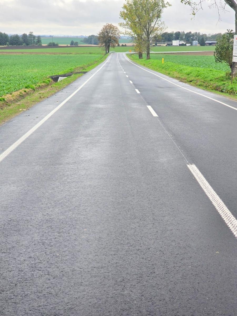 Zdjęcie w galerii na portalu naszraciborz.pl: Zmodernizowany odcinek drogi powiatowej Lekartów – Pietrowice Wielkie oficjalnie oddany do użytku wiadomości z regionu