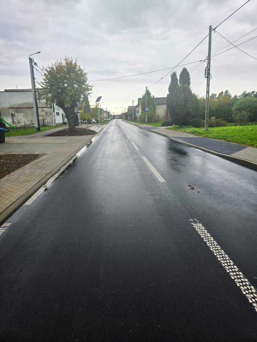 Zdjęcie w galerii na portalu naszraciborz.pl: Zmodernizowany odcinek drogi powiatowej Lekartów – Pietrowice Wielkie oficjalnie oddany do użytku wiadomości z regionu