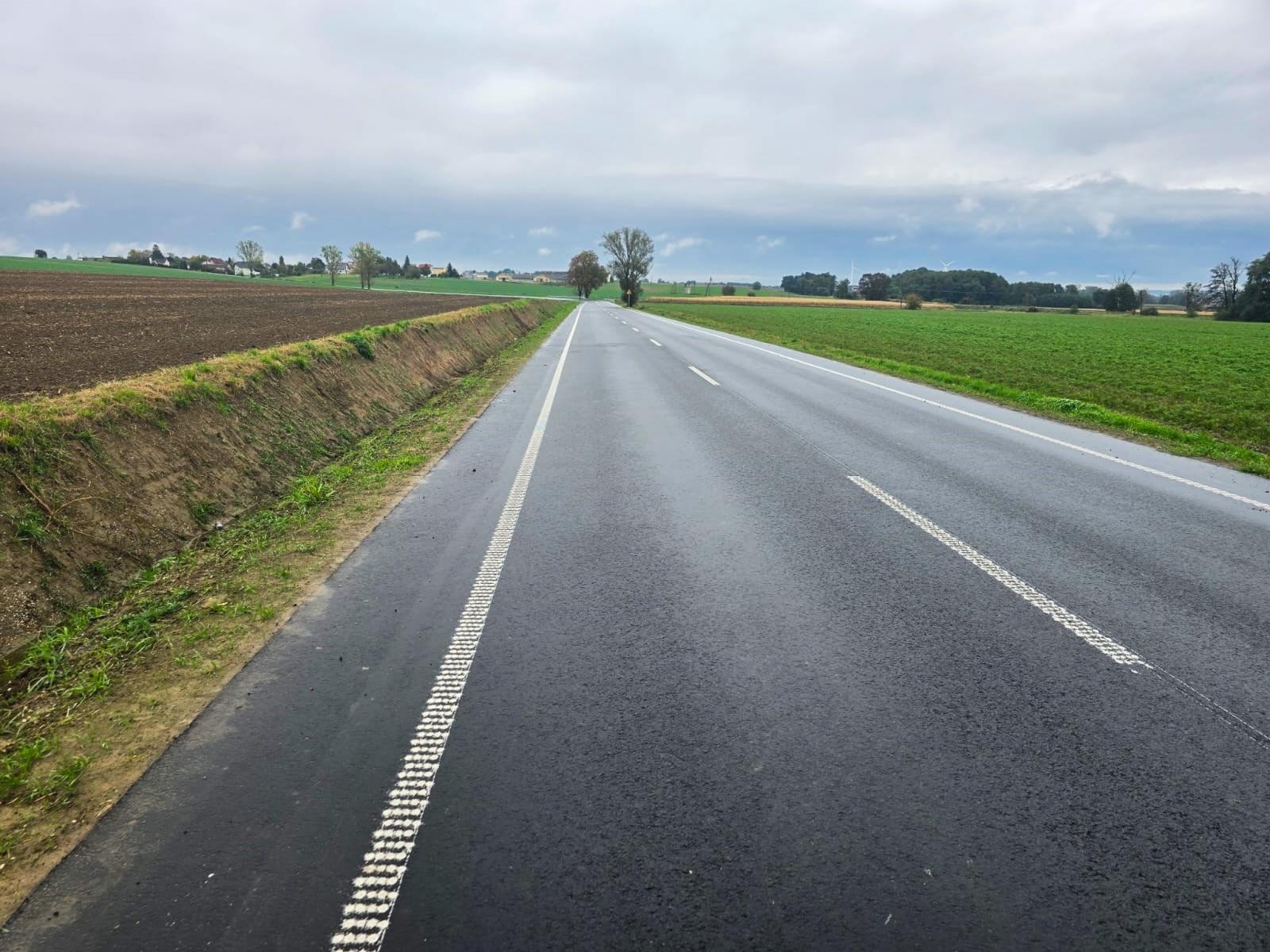 Zdjęcie w galerii na portalu naszraciborz.pl: Zmodernizowany odcinek drogi powiatowej Lekartów – Pietrowice Wielkie oficjalnie oddany do użytku wiadomości z regionu