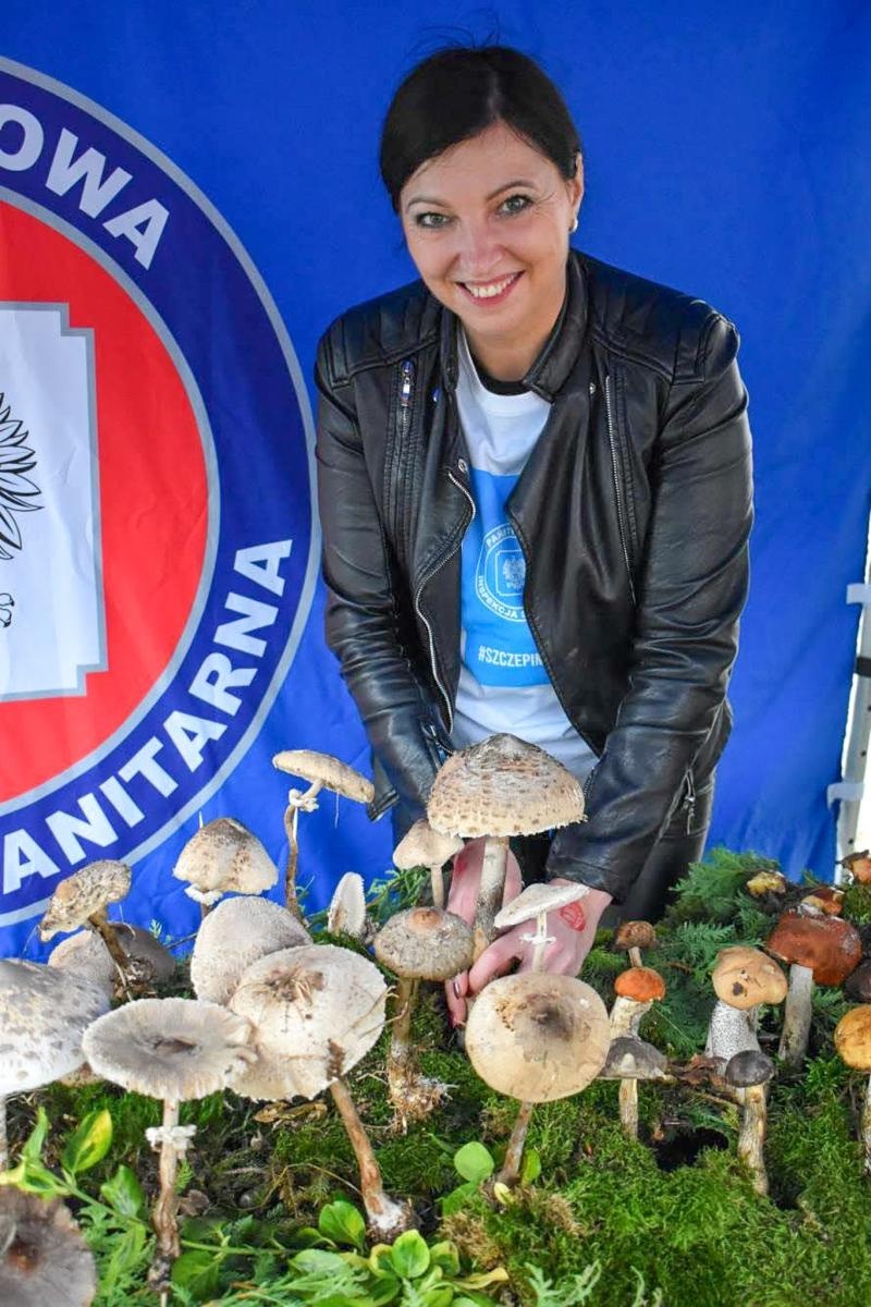 Zdjęcie w galerii na portalu naszraciborz.pl: Bezpieczne grzybobranie na Zamku Piastowskim: Frekwencja dopisała! wiadomości z regionu