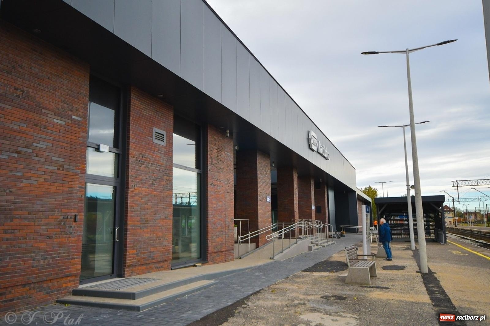 Zdjęcie w galerii na portalu naszraciborz.pl: Nowy dworzec PKP w Raciborzu gotowy na otwarcie [FOTO] wiadomości z regionu