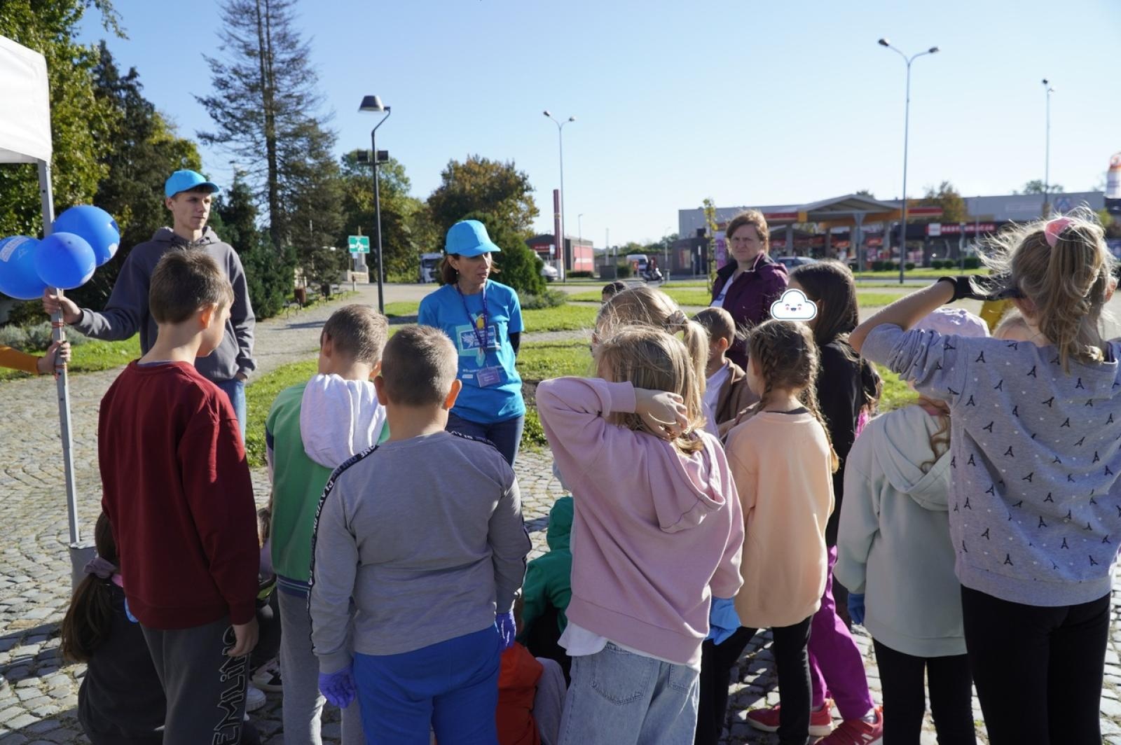 Zdjęcie w galerii na portalu naszraciborz.pl: Tulipany upiększą teren przy Matce Polce wiadomości z regionu