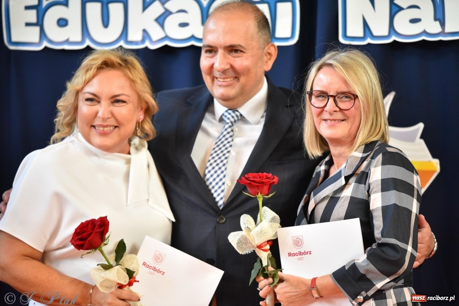 Zdjęcie w galerii na portalu naszraciborz.pl: Miejskie obchody Dnia Edukacji Narodowej [FOTO i WIDEO] wiadomości z regionu