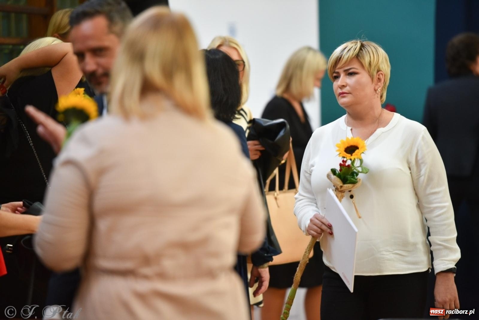 Zdjęcie w galerii na portalu naszraciborz.pl: Miejskie obchody Dnia Edukacji Narodowej [FOTO i WIDEO] wiadomości z regionu