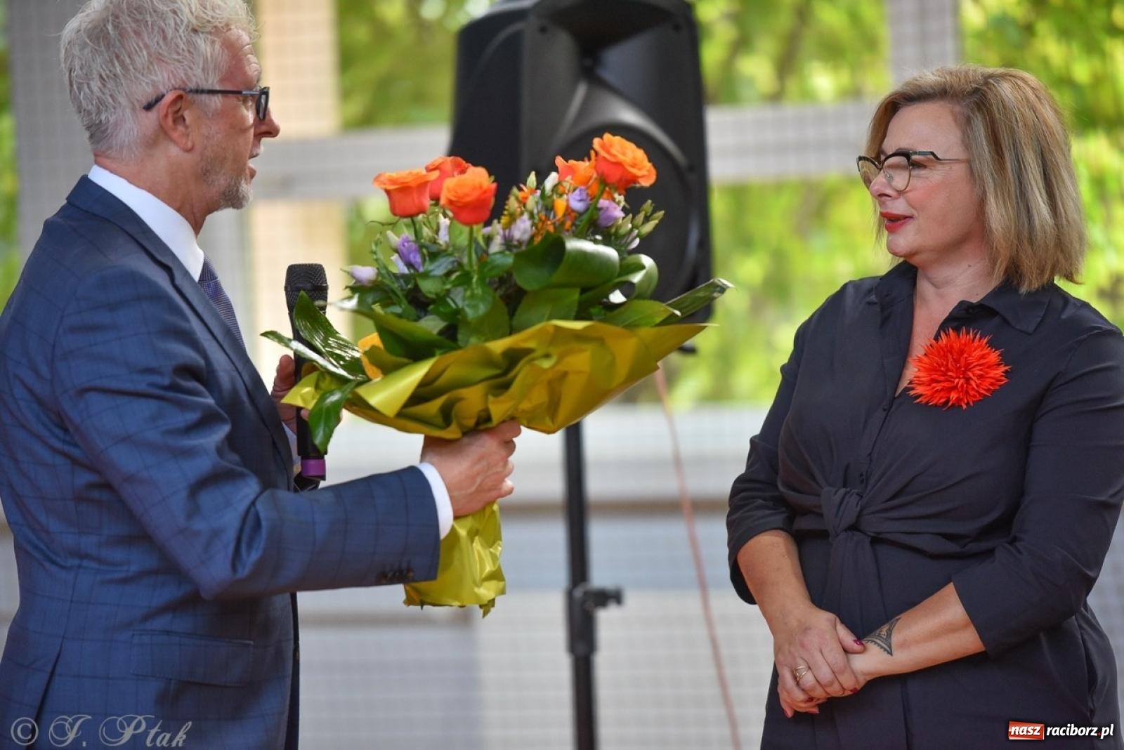 Zdjęcie w galerii na portalu naszraciborz.pl: Miejskie obchody Dnia Edukacji Narodowej [FOTO i WIDEO] wiadomości z regionu