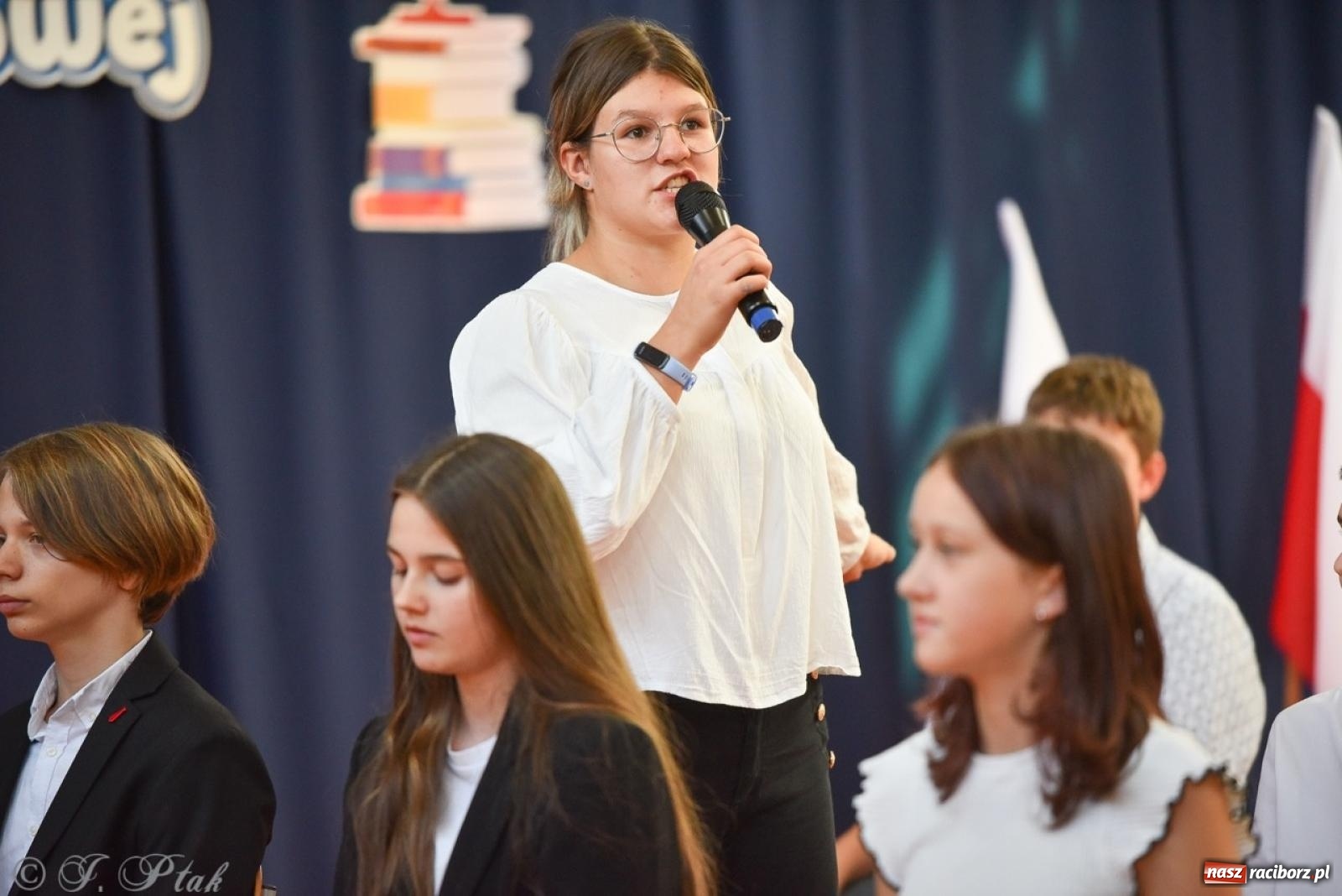 Zdjęcie w galerii na portalu naszraciborz.pl: Miejskie obchody Dnia Edukacji Narodowej [FOTO i WIDEO] wiadomości z regionu