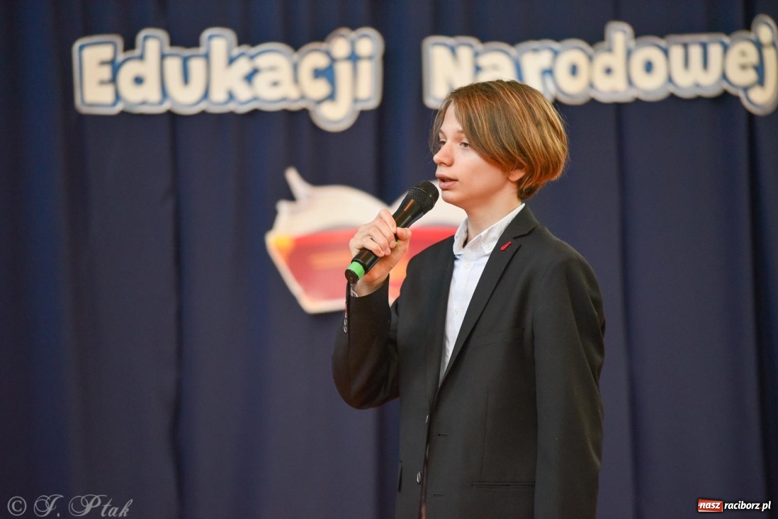 Zdjęcie w galerii na portalu naszraciborz.pl: Miejskie obchody Dnia Edukacji Narodowej [FOTO i WIDEO] wiadomości z regionu