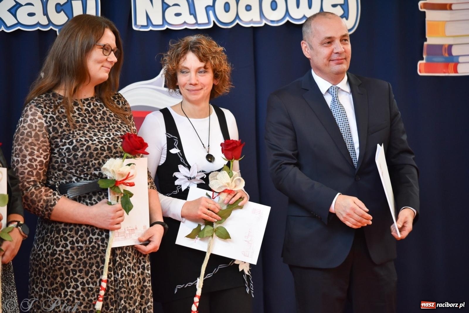 Zdjęcie w galerii na portalu naszraciborz.pl: Miejskie obchody Dnia Edukacji Narodowej [FOTO i WIDEO] wiadomości z regionu