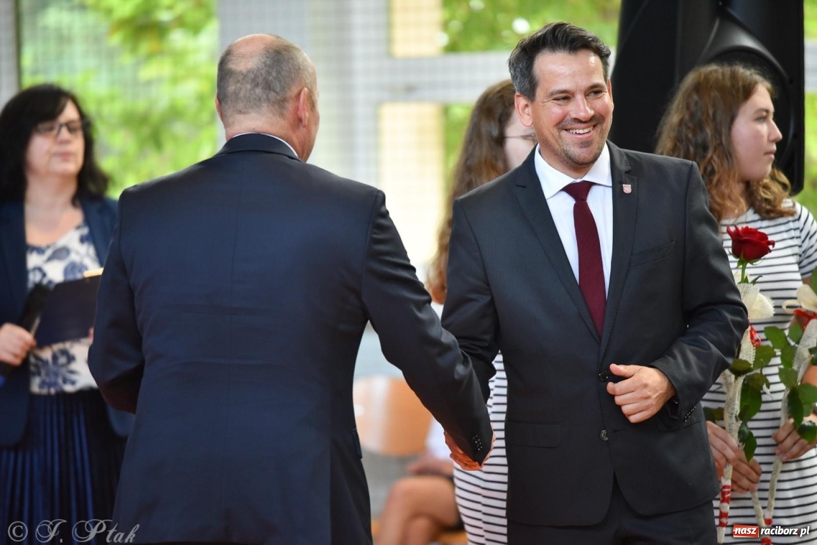 Zdjęcie w galerii na portalu naszraciborz.pl: Miejskie obchody Dnia Edukacji Narodowej [FOTO i WIDEO] wiadomości z regionu