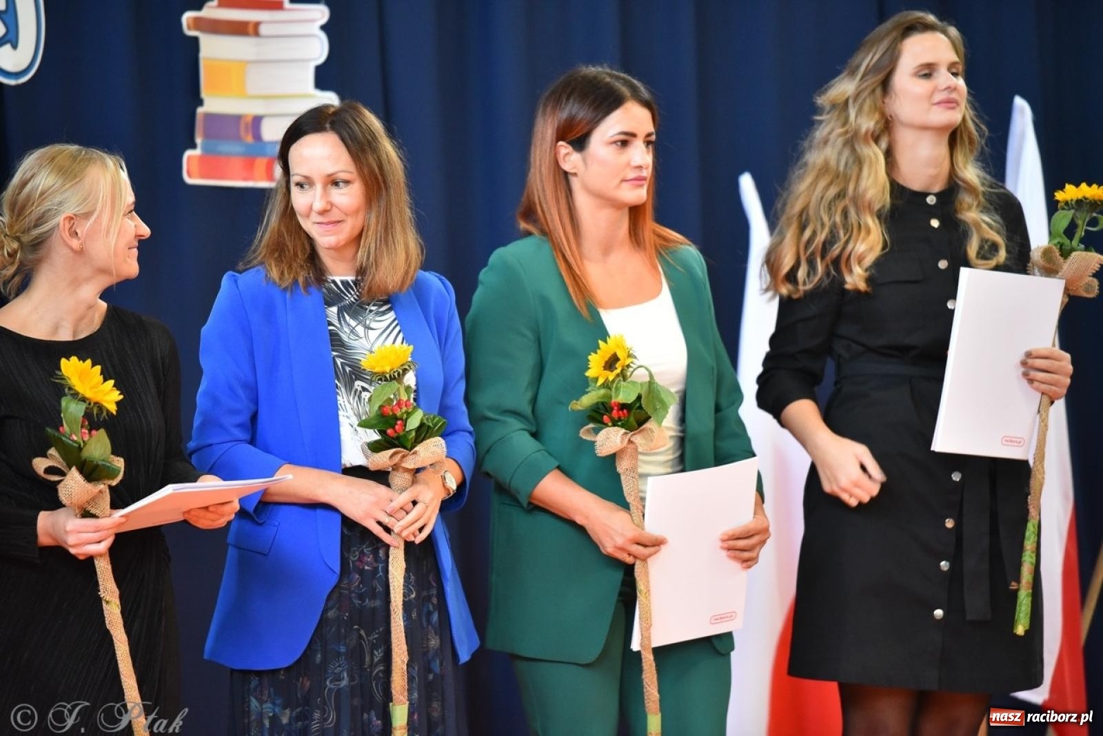 Zdjęcie w galerii na portalu naszraciborz.pl: Miejskie obchody Dnia Edukacji Narodowej [FOTO i WIDEO] wiadomości z regionu