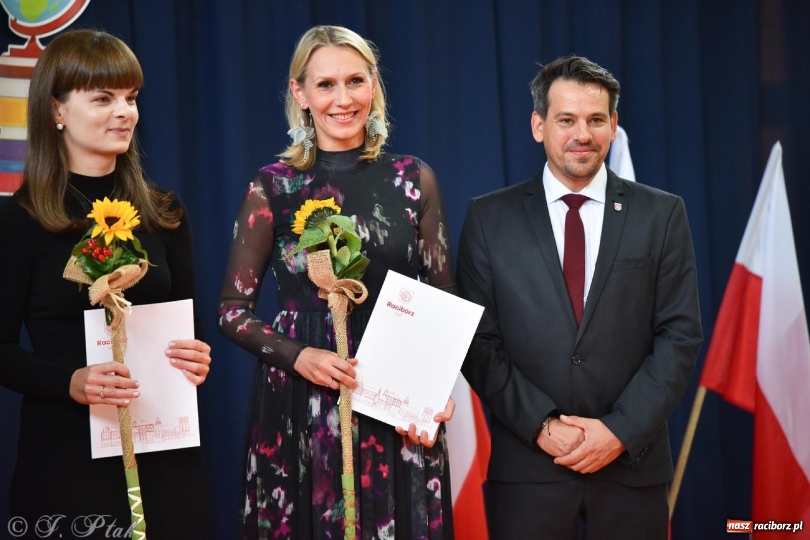 Zdjęcie w galerii na portalu naszraciborz.pl: Miejskie obchody Dnia Edukacji Narodowej [FOTO i WIDEO] wiadomości z regionu