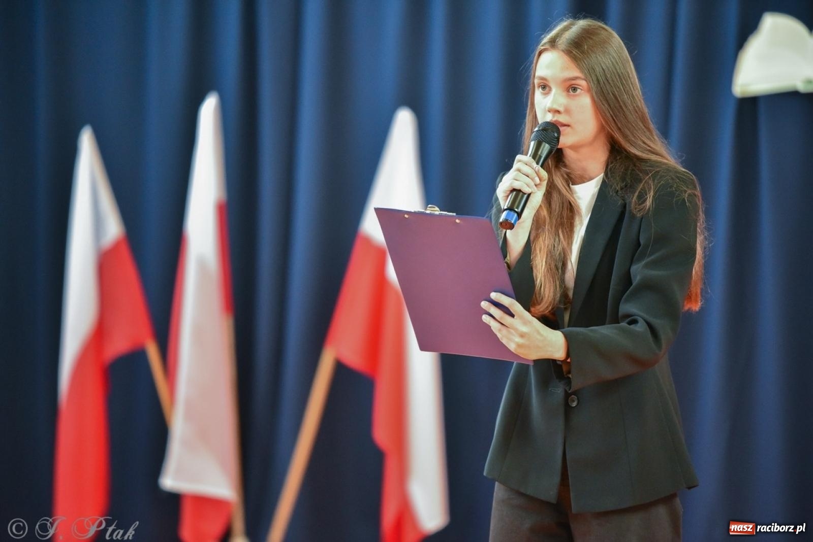 Zdjęcie w galerii na portalu naszraciborz.pl: Miejskie obchody Dnia Edukacji Narodowej [FOTO i WIDEO] wiadomości z regionu