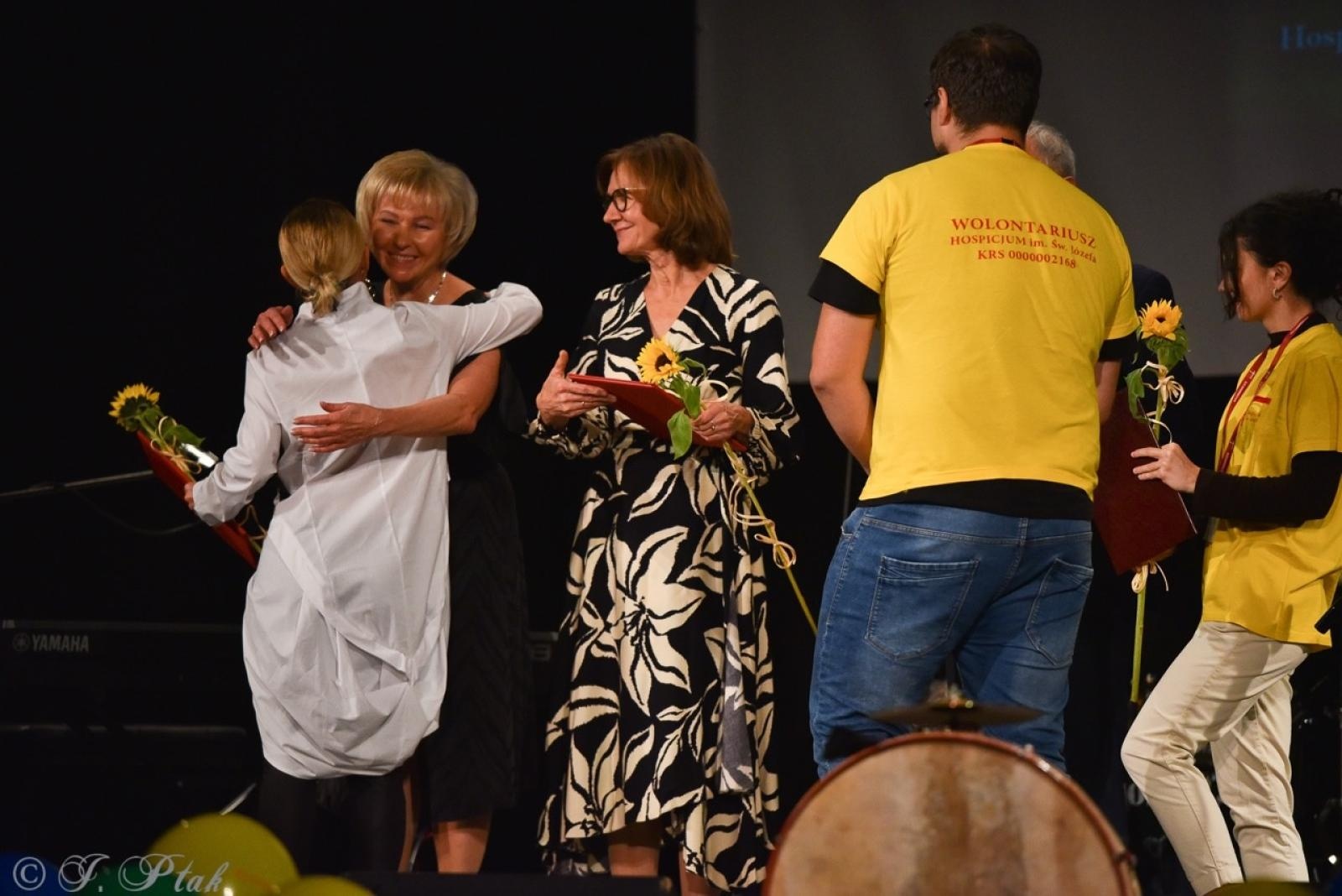 Zdjęcie w galerii na portalu naszraciborz.pl: Głosy dla hospicjum: koncert dobroczynny na rzecz Hospicjum św. Józefa w Raciborzu [FOTO i WIDEO] wiadomości z regionu