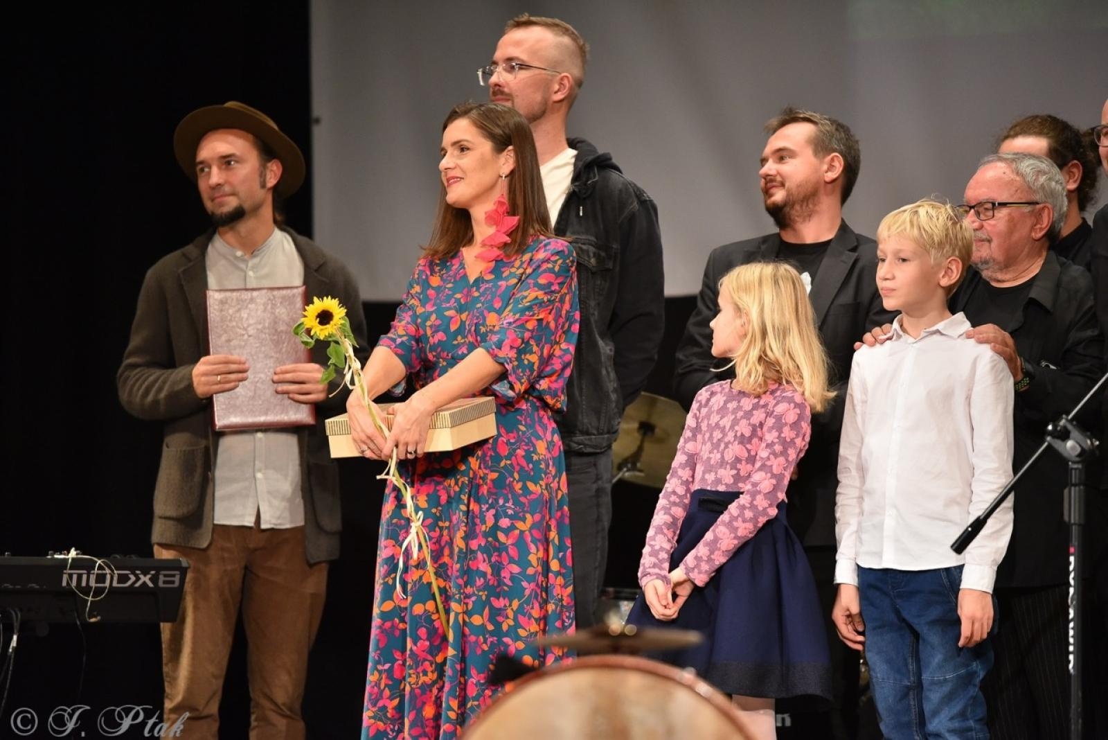 Zdjęcie w galerii na portalu naszraciborz.pl: Głosy dla hospicjum: koncert dobroczynny na rzecz Hospicjum św. Józefa w Raciborzu [FOTO i WIDEO] wiadomości z regionu