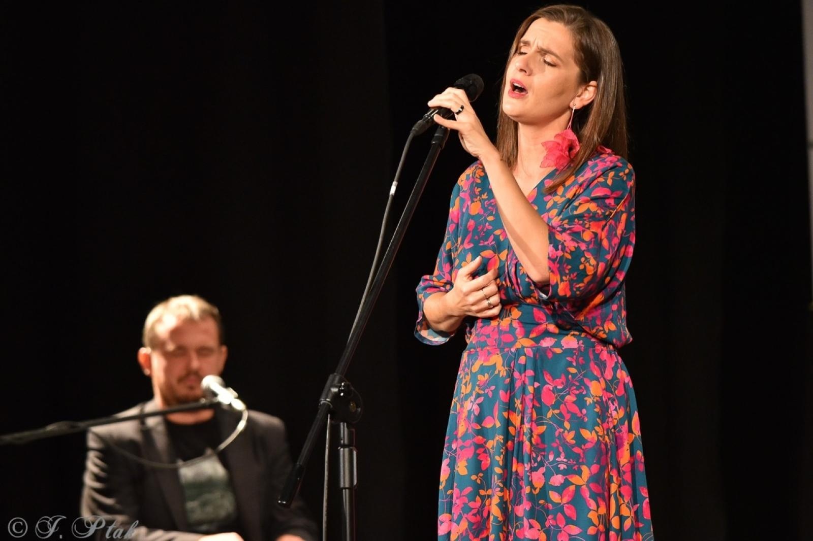 Zdjęcie w galerii na portalu naszraciborz.pl: Głosy dla hospicjum: koncert dobroczynny na rzecz Hospicjum św. Józefa w Raciborzu [FOTO i WIDEO] wiadomości z regionu